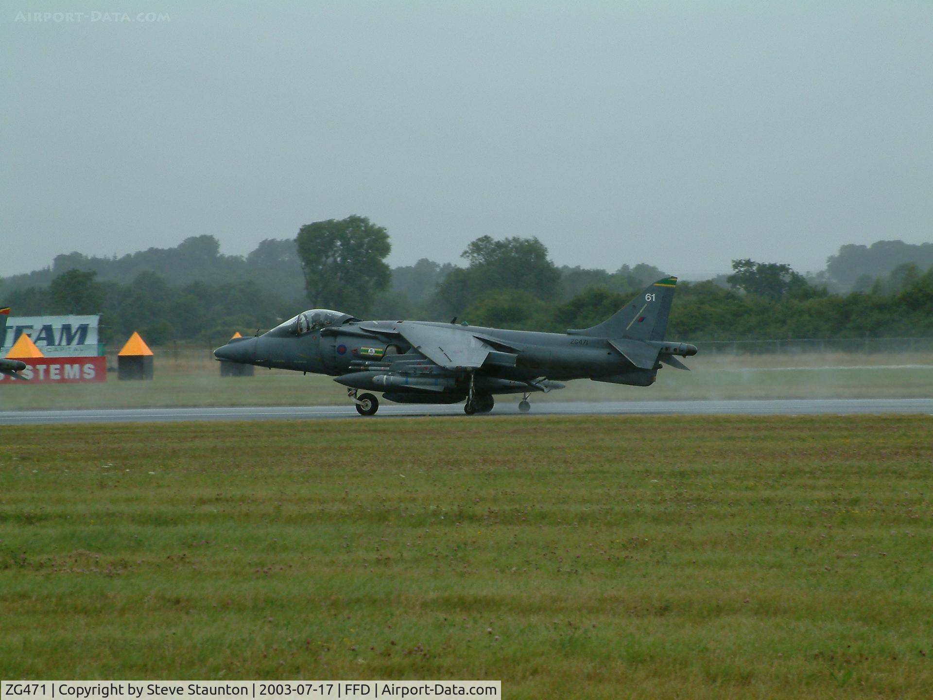 ZG471, British Aerospace Harrier GR.7 C/N P61, Royal International Air Tattoo 2003