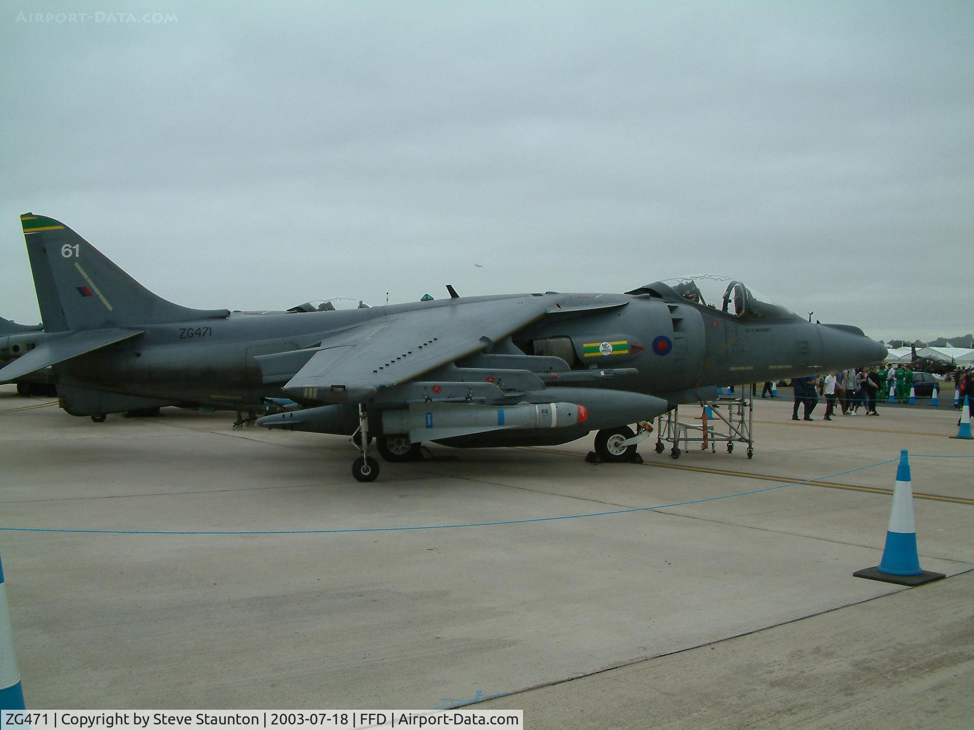 ZG471, British Aerospace Harrier GR.7 C/N P61, Royal International Air Tattoo 2003