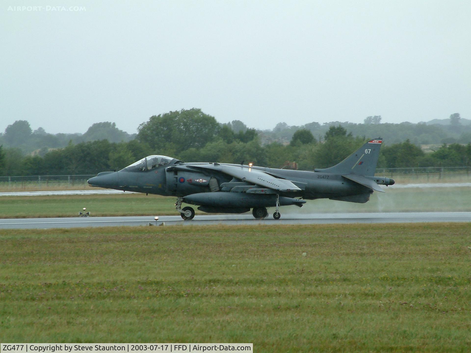 ZG477, 1990 British Aerospace Harrier GR.7 C/N P67, Royal International Air Tattoo 2003