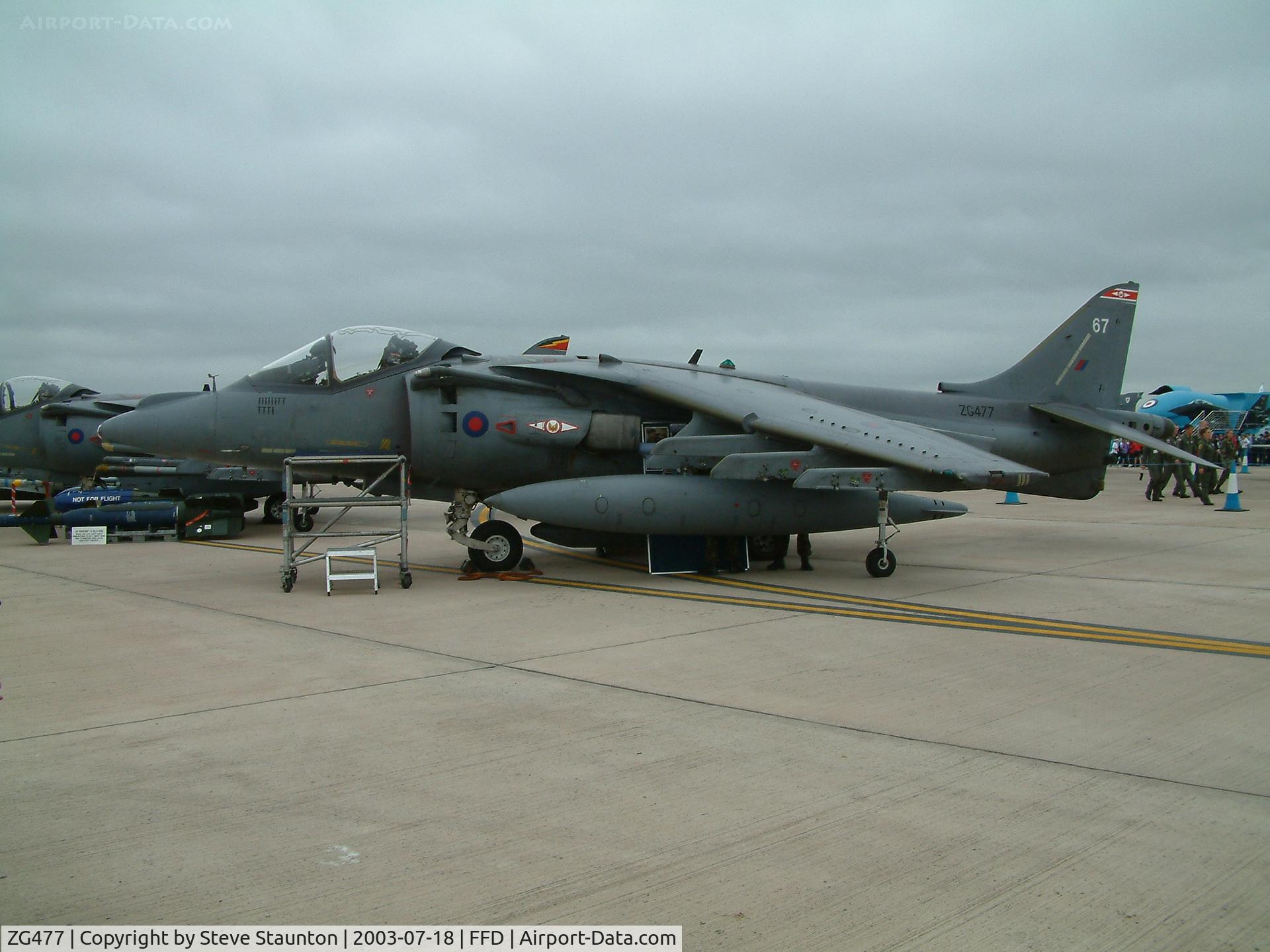 ZG477, 1990 British Aerospace Harrier GR.7 C/N P67, Royal International Air Tattoo 2003