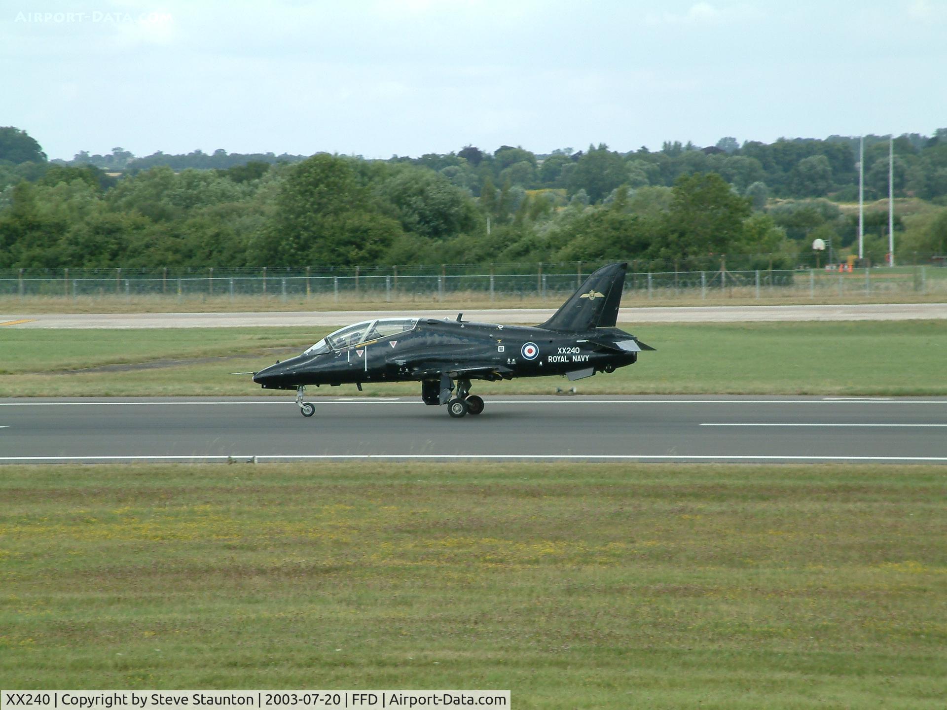 XX240, 1978 Hawker Siddeley Hawk T.1 C/N 076/312076, Royal International Air Tattoo 2003