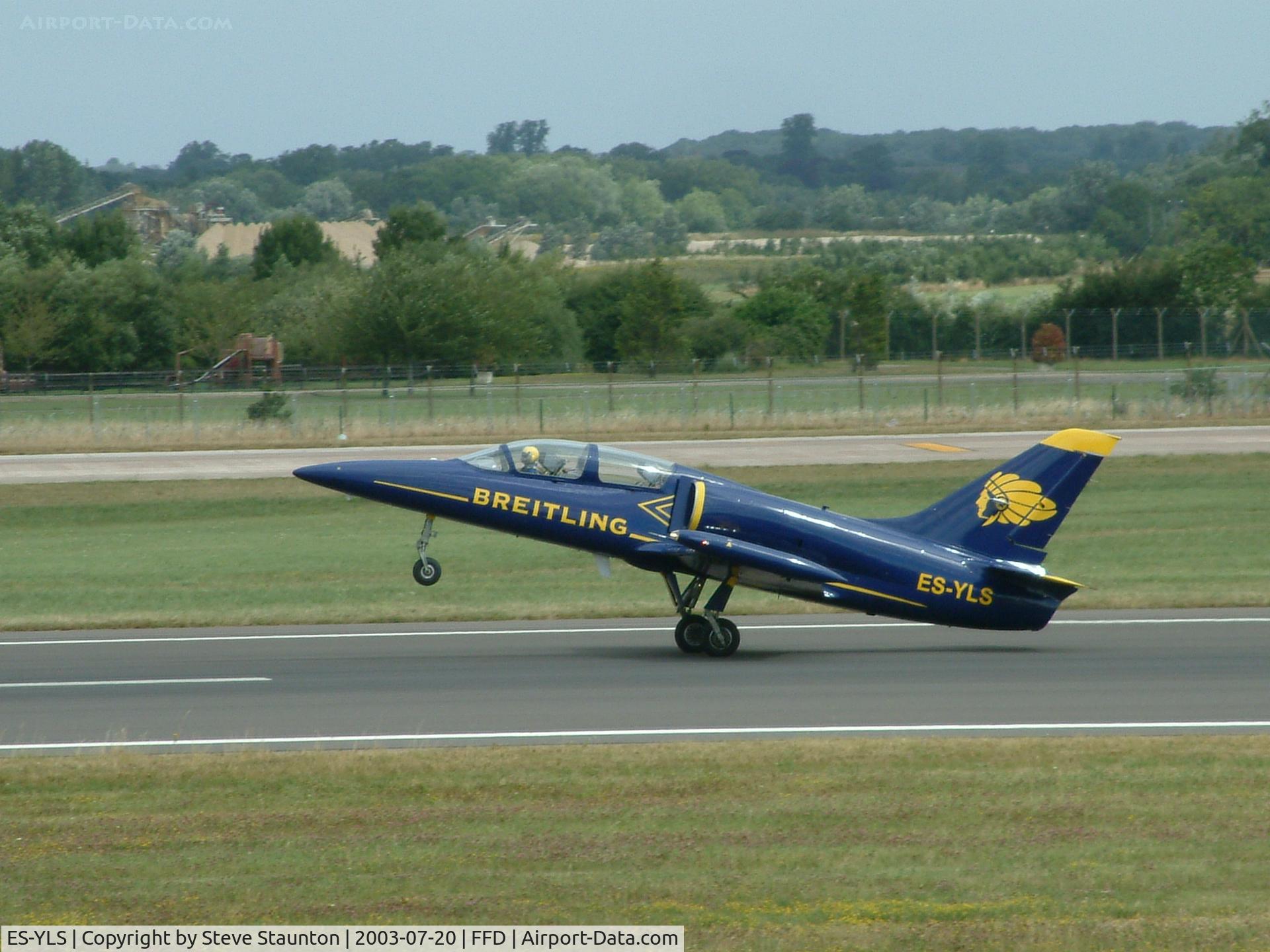 ES-YLS, Aero L-39 Albatros C/N 691881, Royal International Air Tattoo 2003