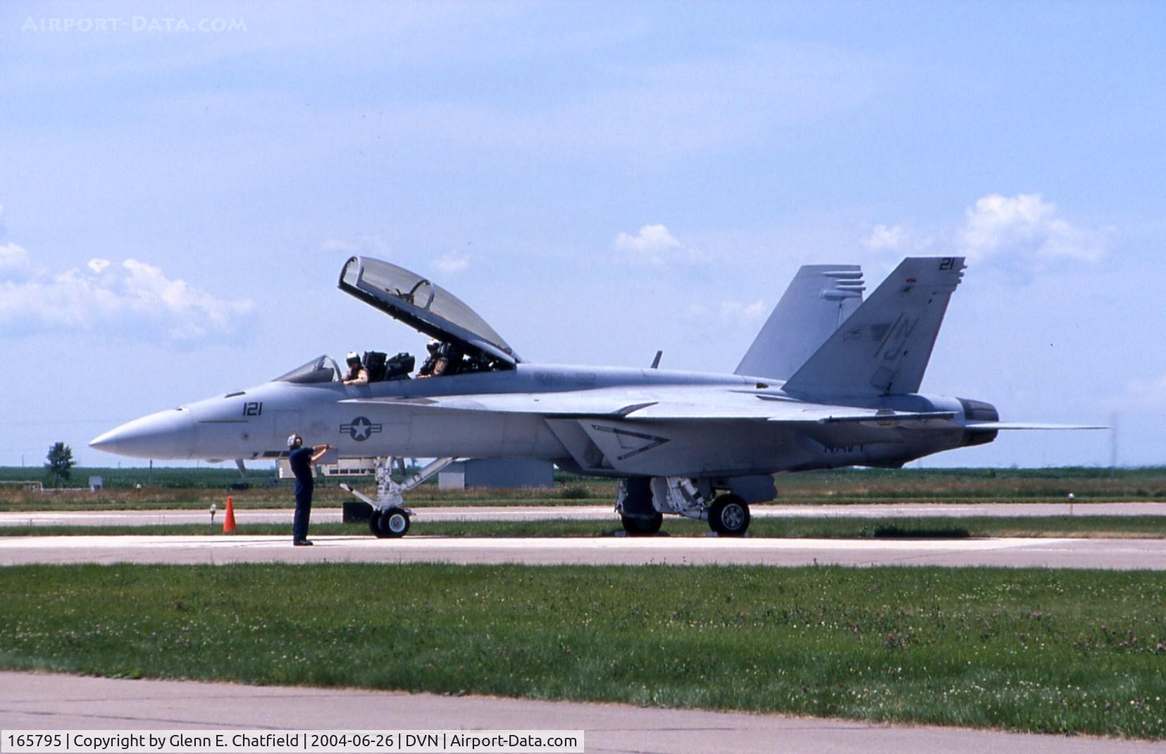 165795, Boeing F/A-18F Super Hornet C/N 1522/F021, F/A-18F at the Quad Cities Air Show