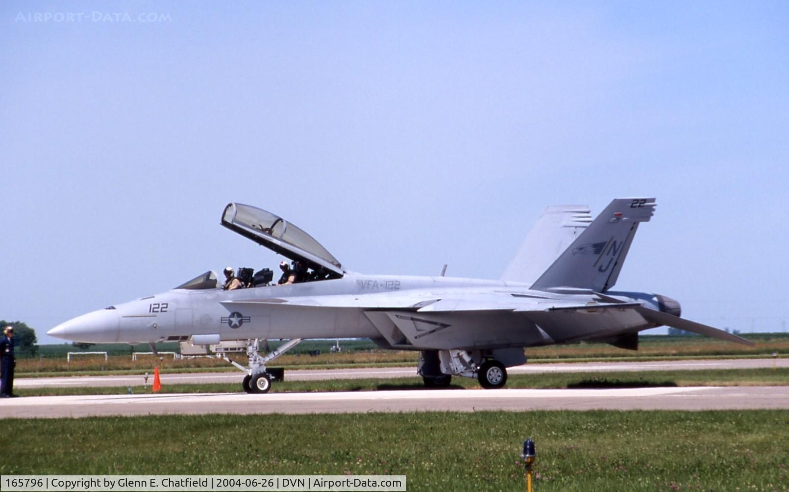 165796, Boeing F/A-18F Super Hornet C/N 1524/F022, F/A-18F at the Quad Cities Air Show