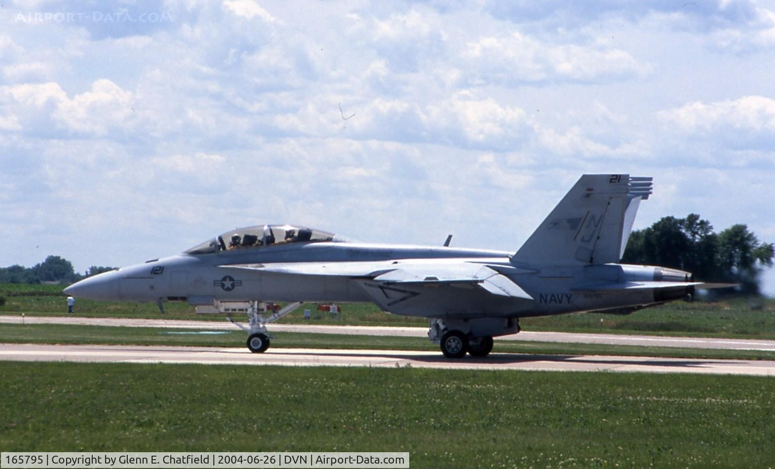 165795, Boeing F/A-18F Super Hornet C/N 1522/F021, F/A-18F at the Quad Cities Air Show