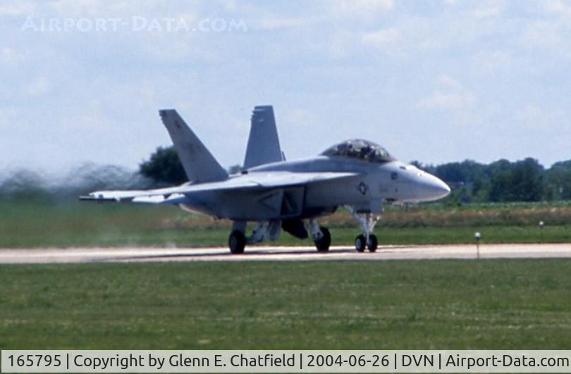 165795, Boeing F/A-18F Super Hornet C/N 1522/F021, F/A-18F at the Quad Cities Air Show