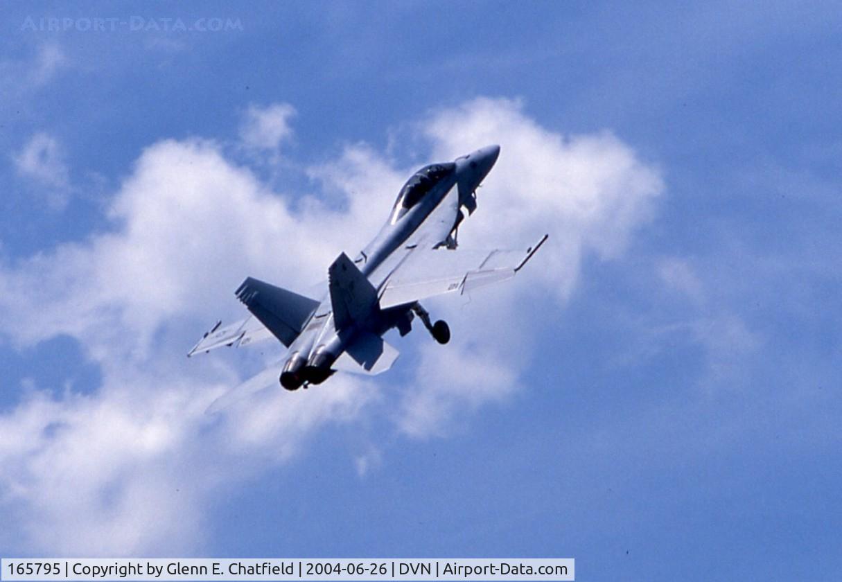 165795, Boeing F/A-18F Super Hornet C/N 1522/F021, F/A-18F at the Quad Cities Air Show