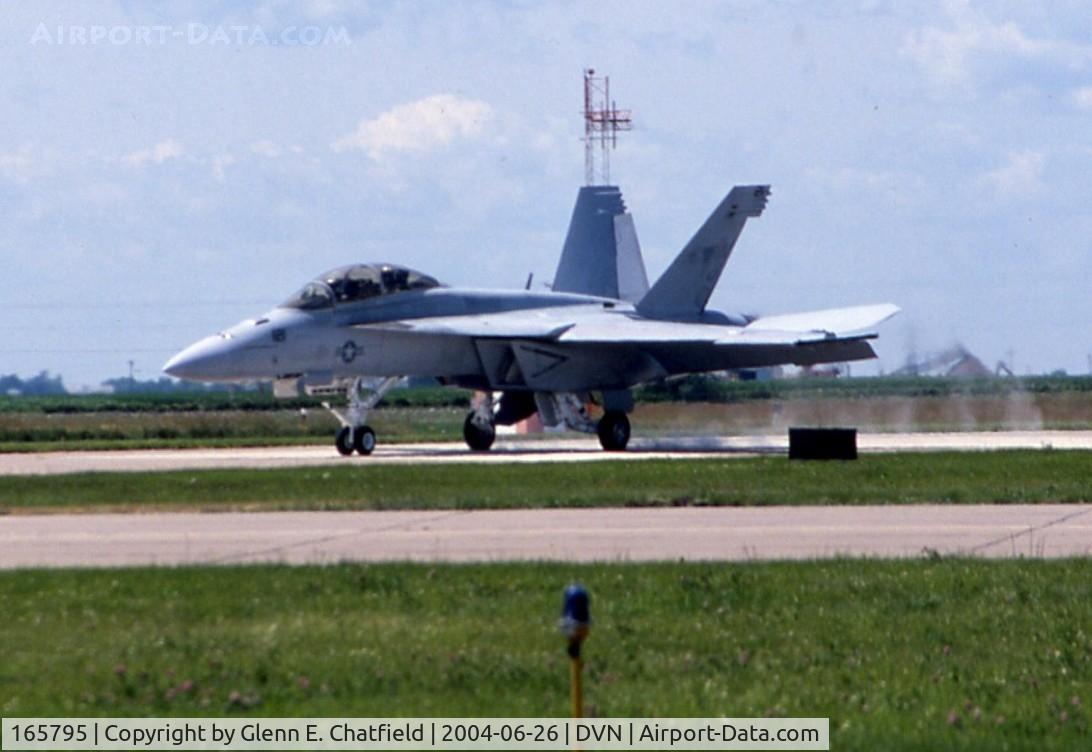 165795, Boeing F/A-18F Super Hornet C/N 1522/F021, F/A-18F at the Quad Cities Air Show