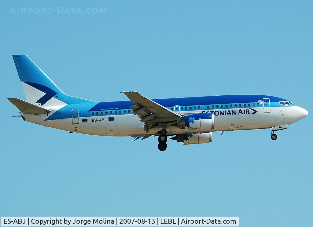 ES-ABJ, 1997 Boeing 737-33R C/N 28873, Clear to land RWY 25R.