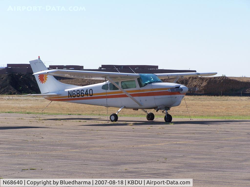 N68640, 1960 Cessna 210A C/N 21057627, Parked at Boulder
