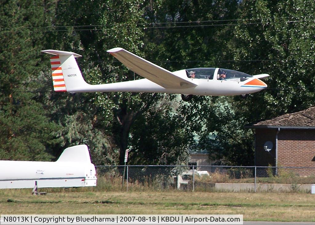 N8013K, 1982 Grob G-103 Twin Astir II C/N 3702, Landing