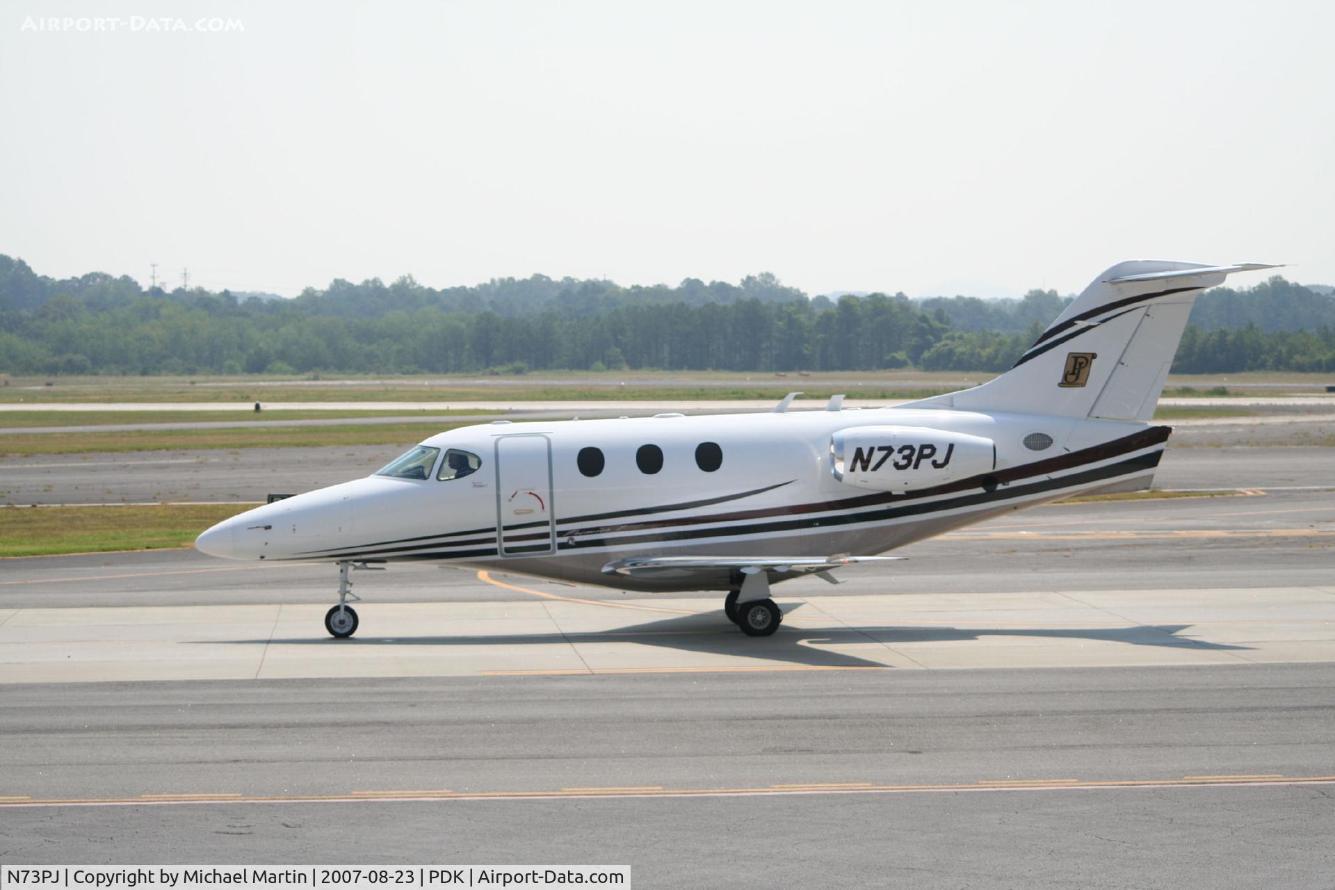 N73PJ, Raytheon Aircraft Company 390 C/N RB-101, Taxing to Runway 20L