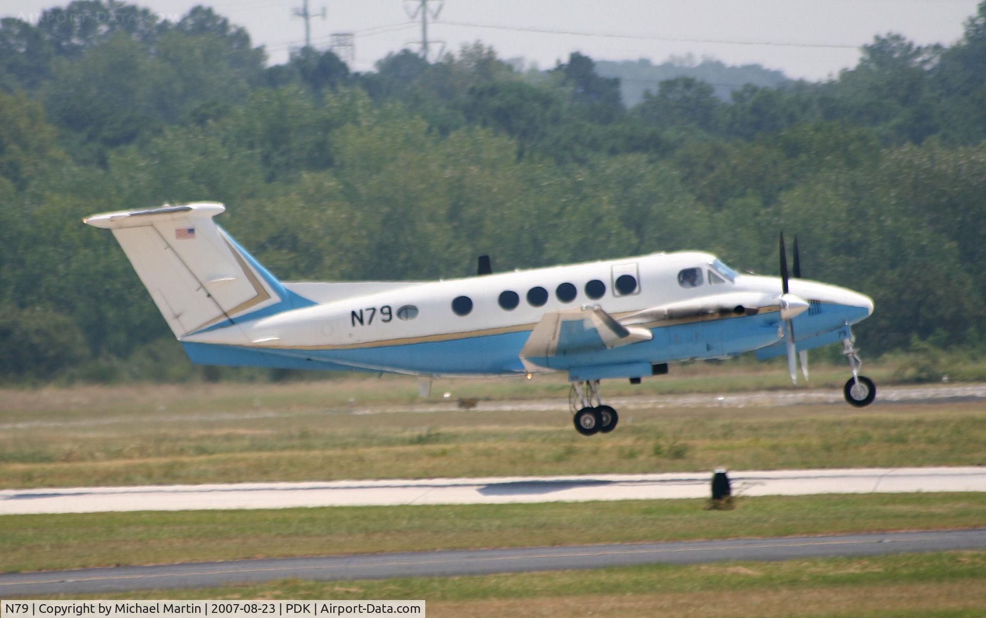 N79, 1988 Beech 300 C/N FF-14, FlightWatch 79 Takingoff Runway 20L