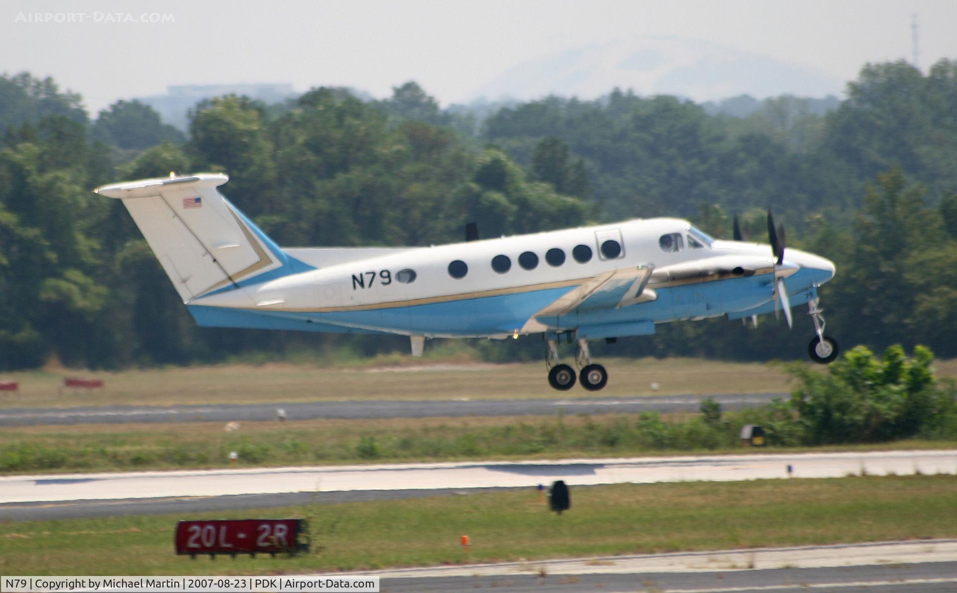 N79, 1988 Beech 300 C/N FF-14, FlightWatch 79 Takingoff Runway 20L