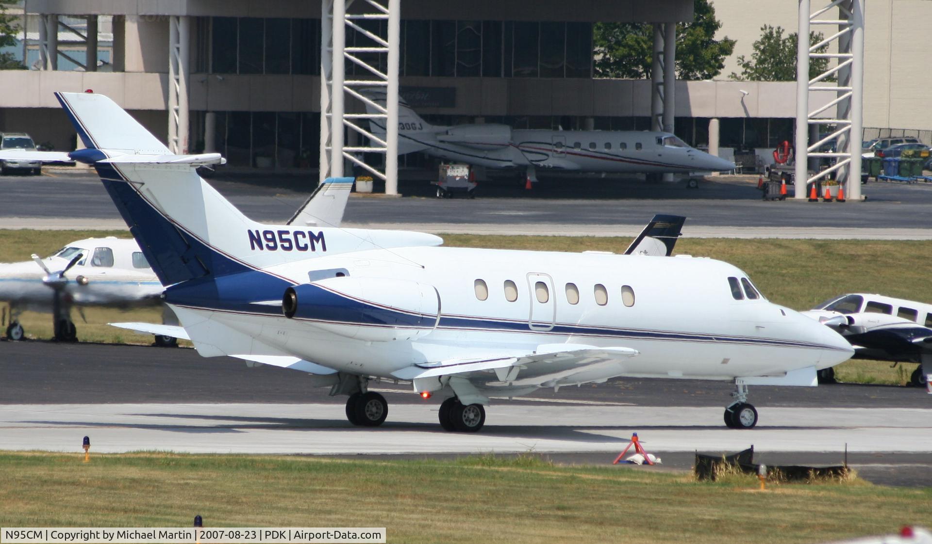 N95CM, 1981 Hawker Siddeley HS.125 Series 700A C/N 257156, Taxing to Runway 20L