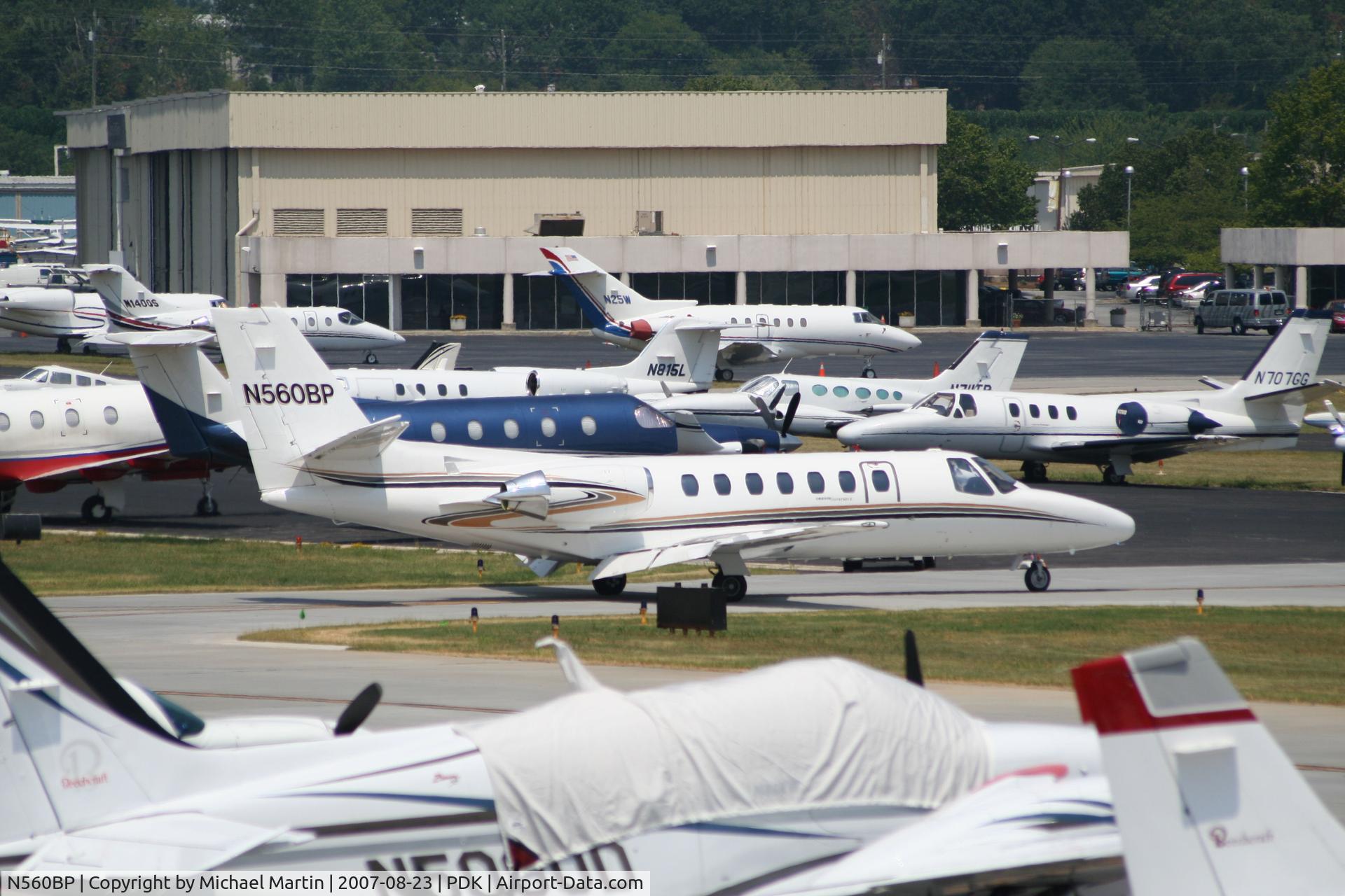N560BP, 1992 Cessna 560 C/N 560-0172, Taxing to Runway 20L