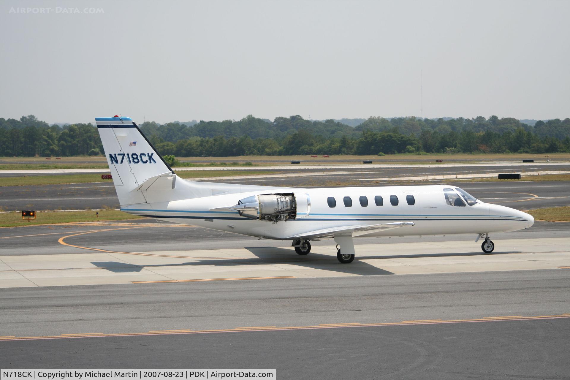 N718CK, 1982 Cessna 550 C/N 550-0368, Taxing back from runup area