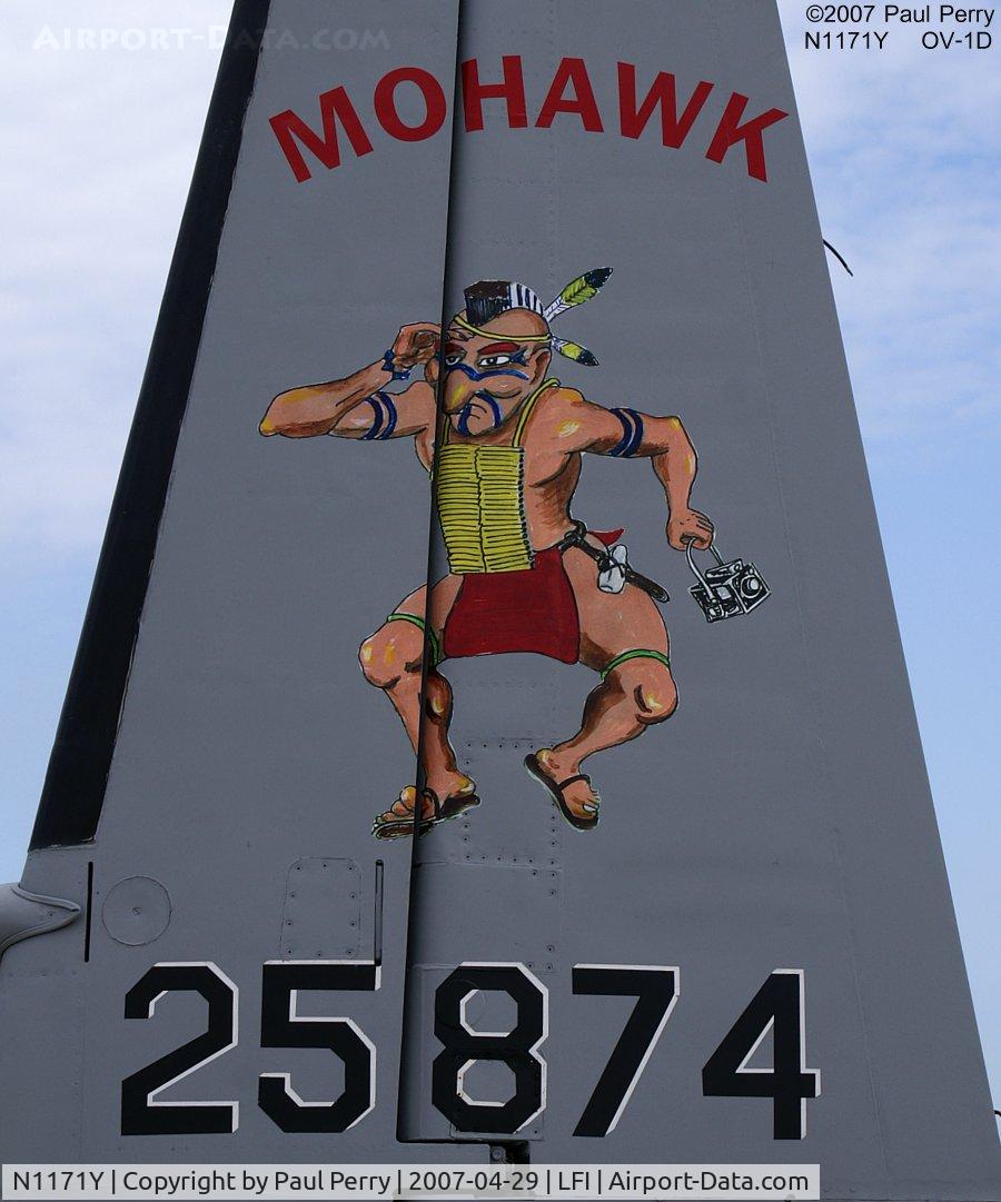 N1171Y, 1962 Grumman OV-1D Mohawk C/N 33B, Fitting image on her tails