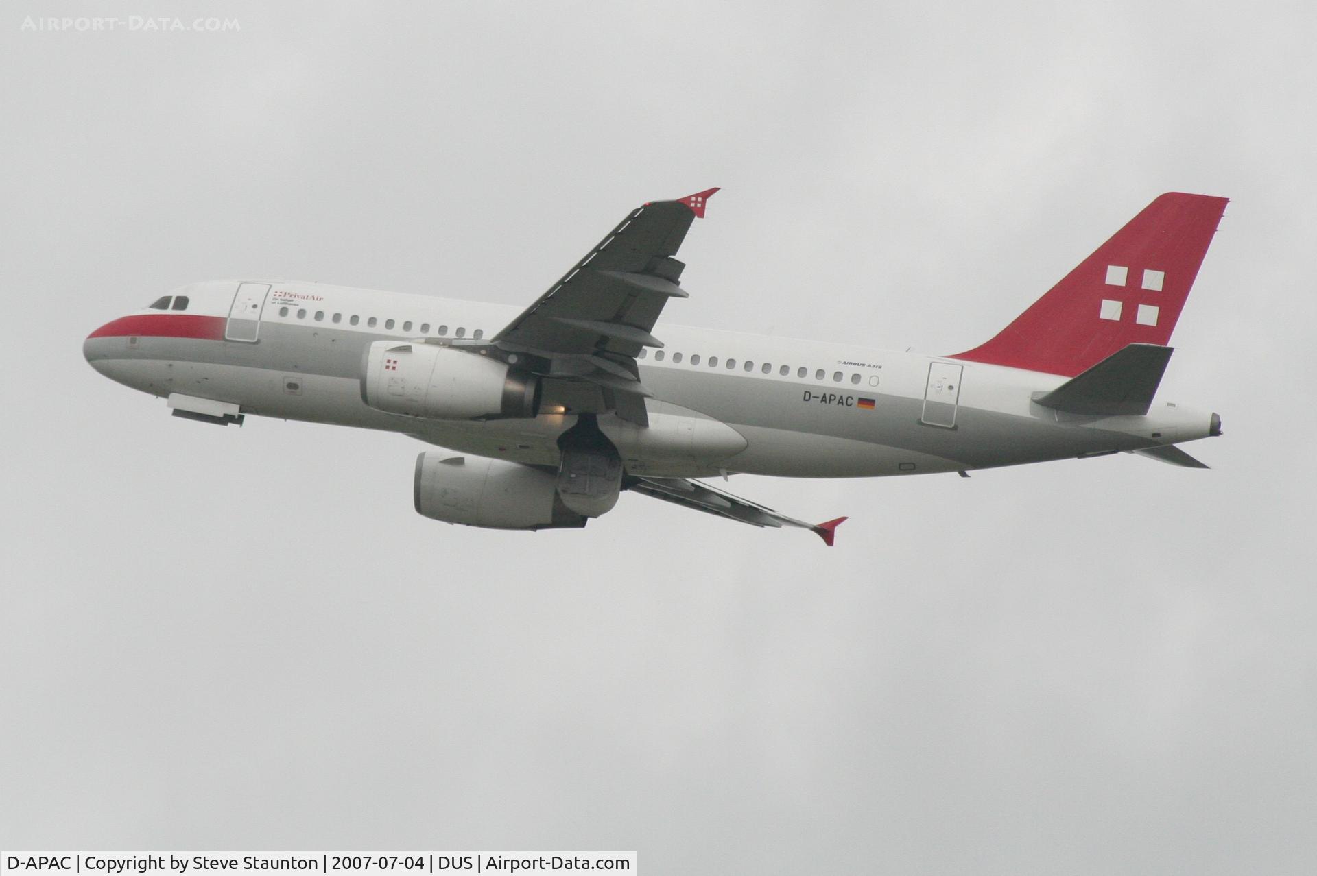 D-APAC, 2002 Airbus A319-132 C/N 1727, Taken at Dusseldorf July 2007