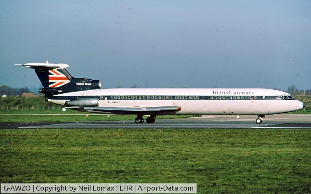 G-AWZO, 1971 Hawker Siddeley HS-121 Trident 3B-101 C/N 2316, Rolling.