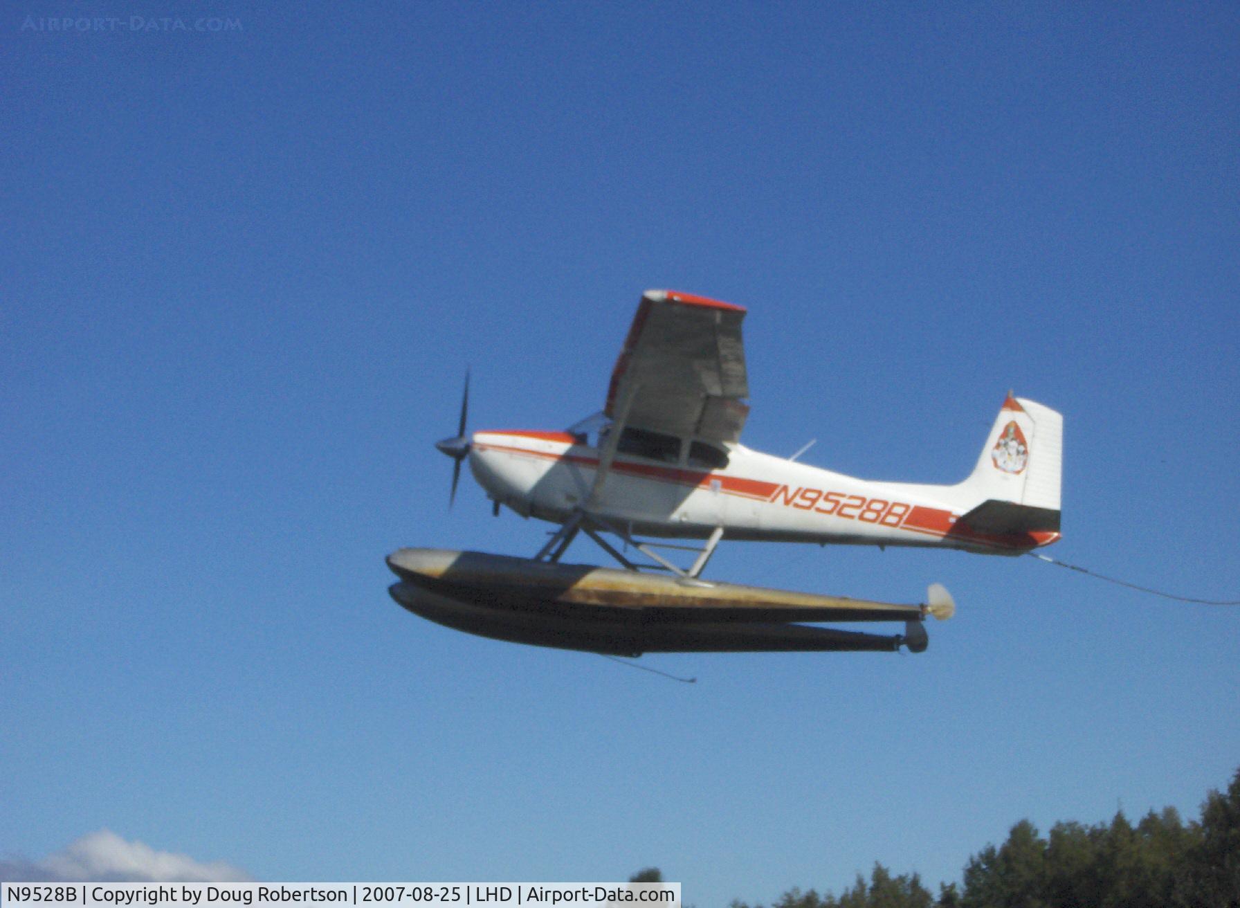 N9528B, 1957 Cessna 180A C/N 32825, 1957 Cessna 180A SKYWAGON, Continental O-470 230 Hp, takeoff climb