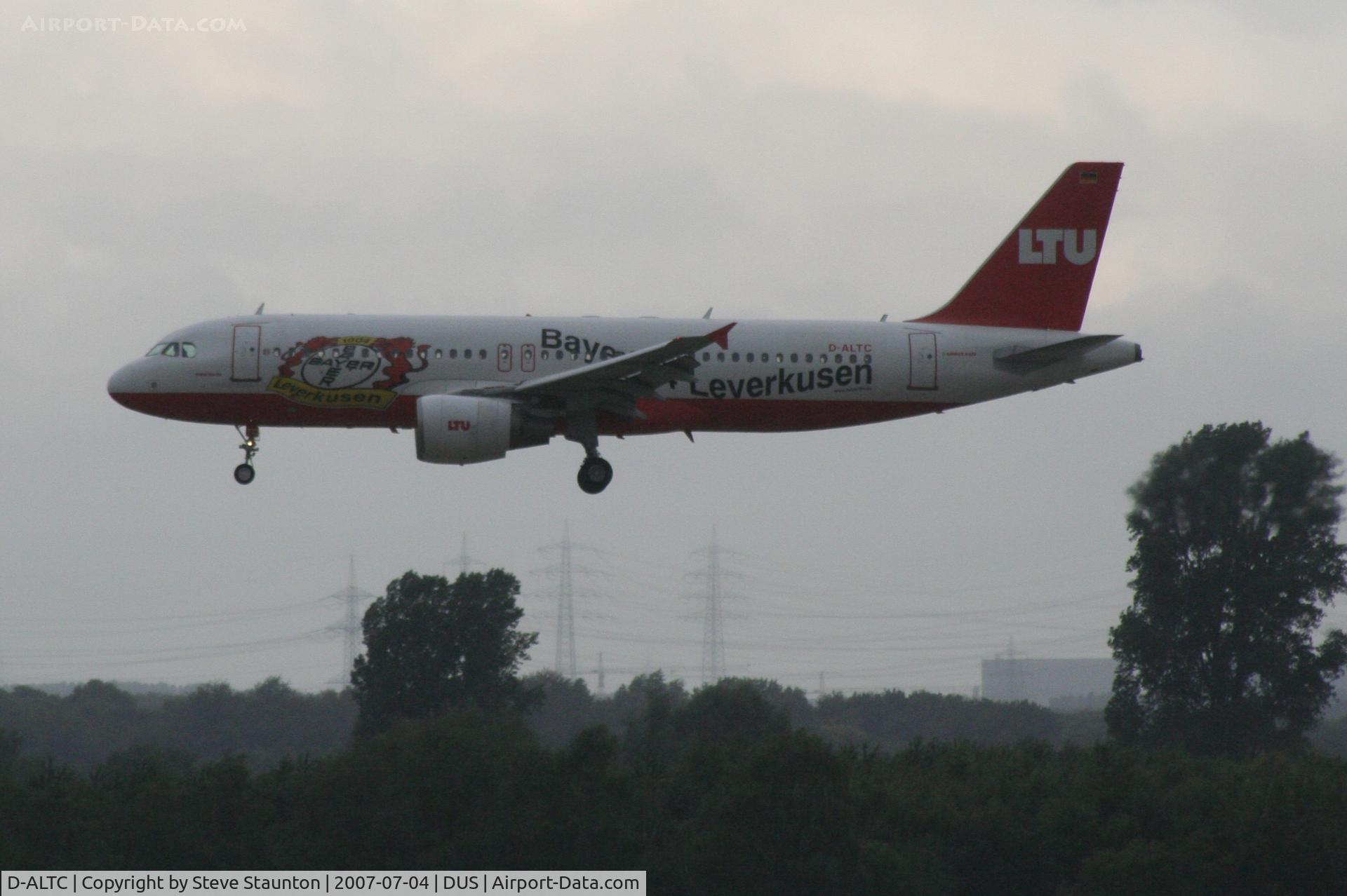 D-ALTC, 2001 Airbus A320-214 C/N 1441, Taken at Dusseldorf July 2007