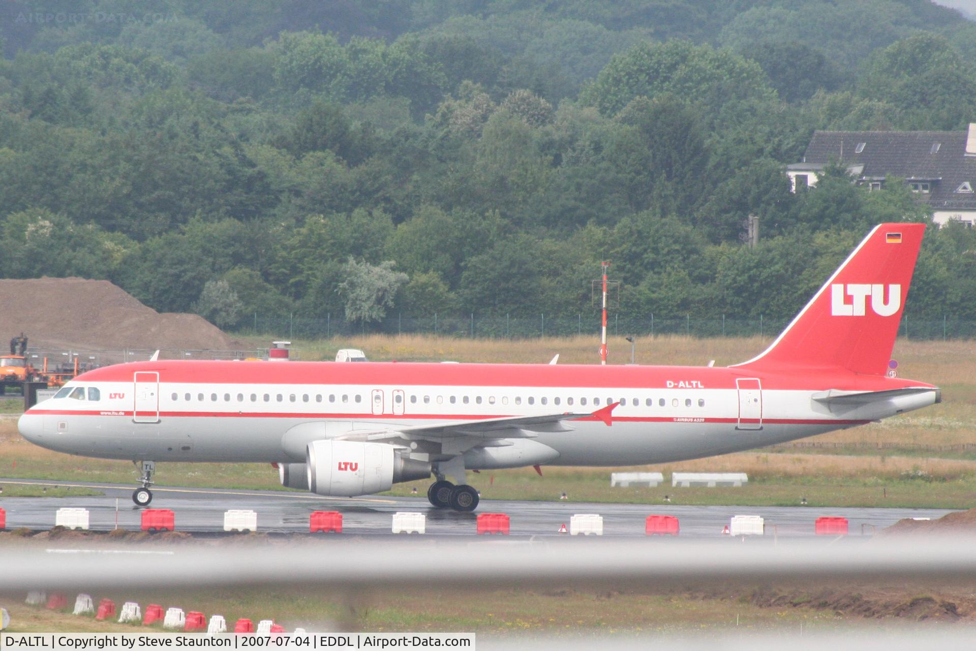 D-ALTL, 2003 Airbus A320-214 C/N 2009, Taken at Dusseldorf July 2007
