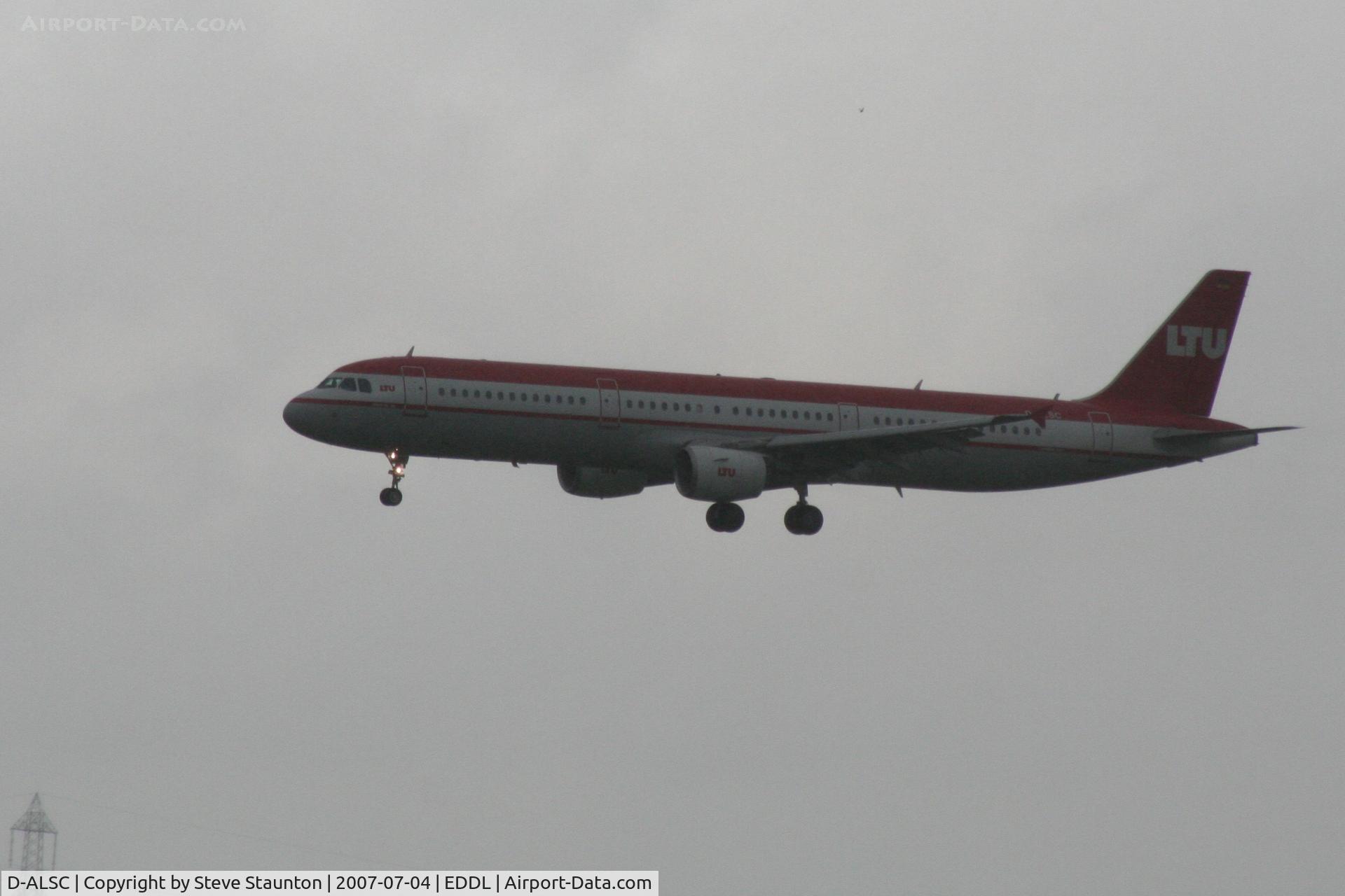 D-ALSC, 2003 Airbus A321-211 C/N 2005, Taken at Dusseldorf July 2007