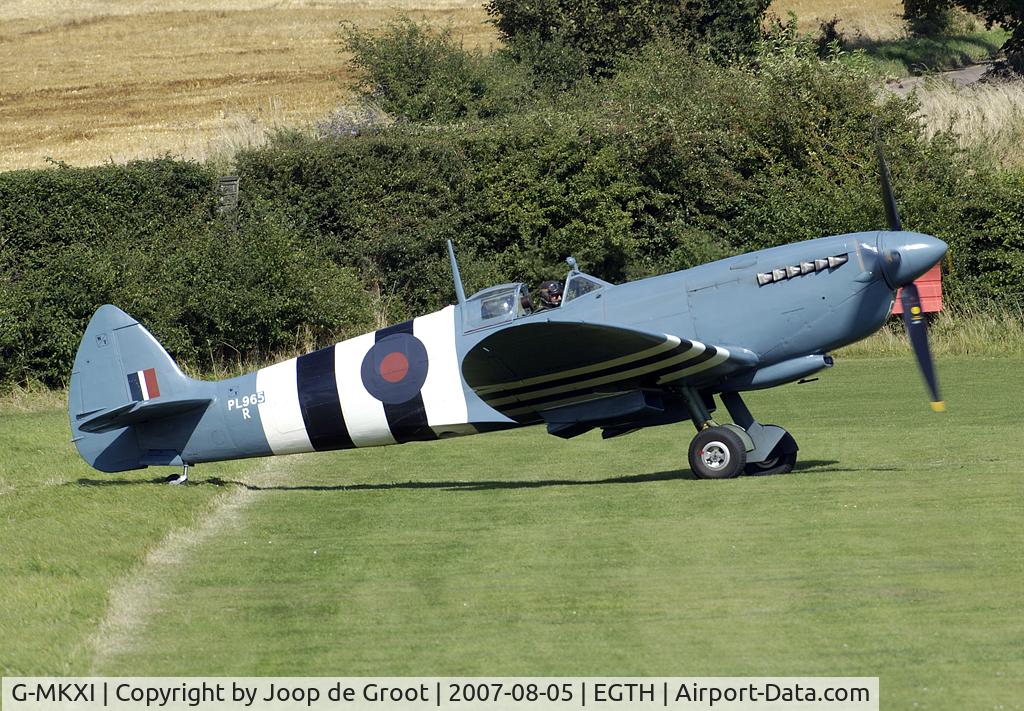 G-MKXI, 1944 Supermarine 365 Spitfire PR.XI C/N 6S/504719, Rare PR.XI recce Spitfire waiting at holding point for its turn to display.