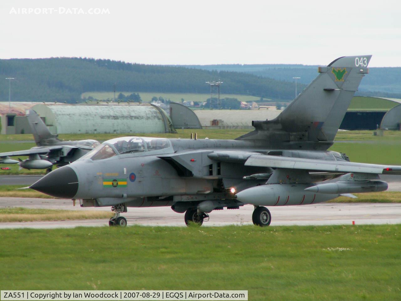 ZA551, 1981 Panavia Tornado GR.4 C/N 067/BT018/3035, BAe Panavia Tornado GR.4T/Royal Air Force/RAF Lossiemouth