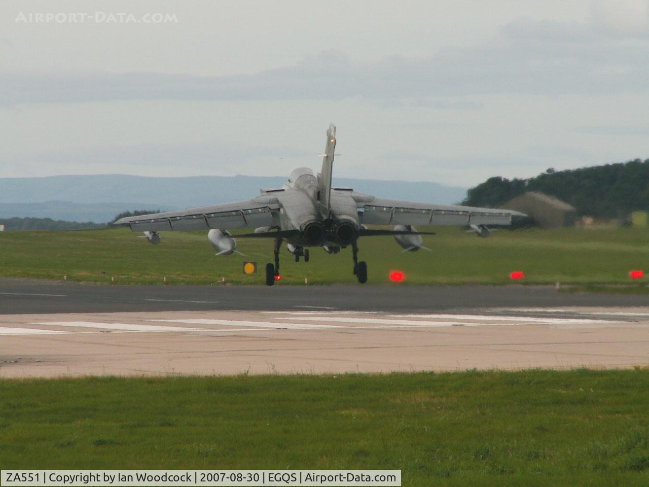 ZA551, 1981 Panavia Tornado GR.4 C/N 067/BT018/3035, BAe Panavia Tornado GR.4T/Royal Air Force/RAF Lossiemouth