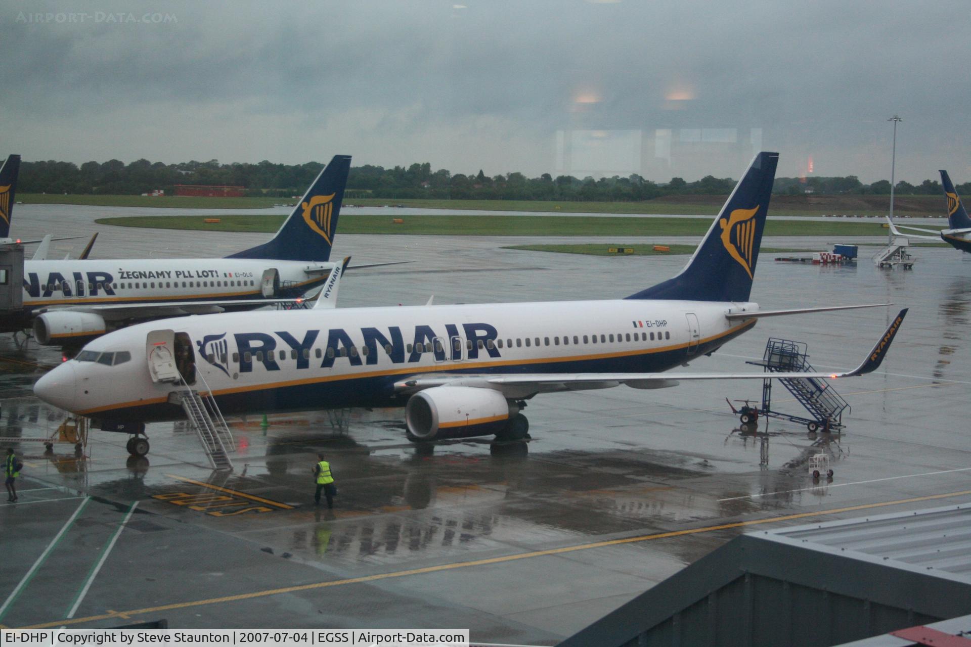 EI-DHP, 2005 Boeing 737-8AS C/N 33579, Taken at Stansed July 2007