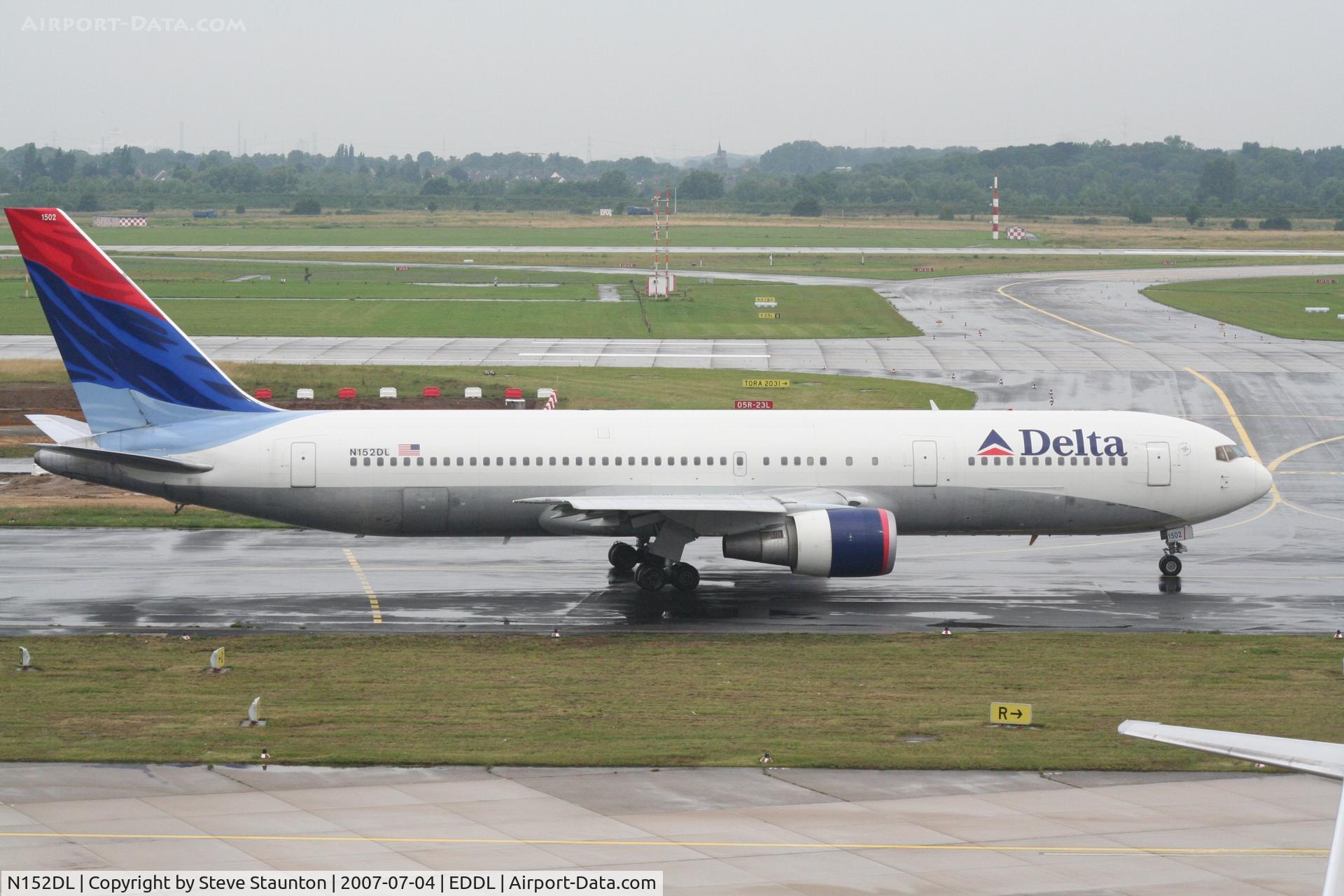 N152DL, 1990 Boeing 767-3P6 C/N 24984, Taken at Dusseldorf July 2007