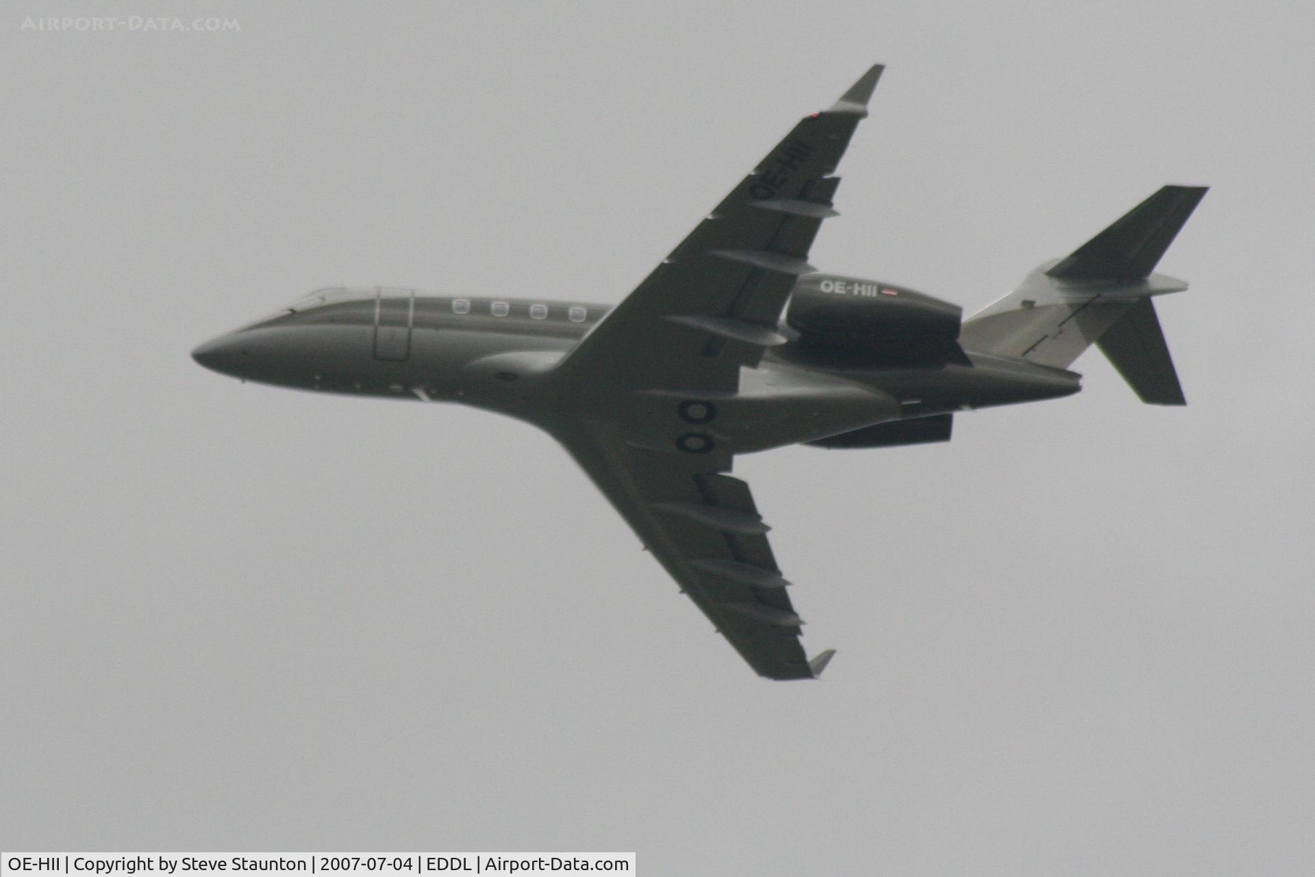 OE-HII, Bombardier Challenger 300 (BD-100-1A10) C/N 20111, Taken at Dusseldorf July 2007