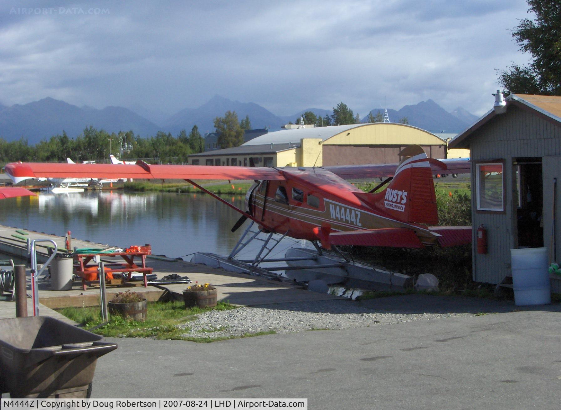 N4444Z, 1958 De Havilland Canada Beaver DHC-2 Mk1 C/N 1307, 1958 DeHavilland BEAVER DHC-2 MK.1, P&W R-985 450 Hp, at Rust's dock after flight