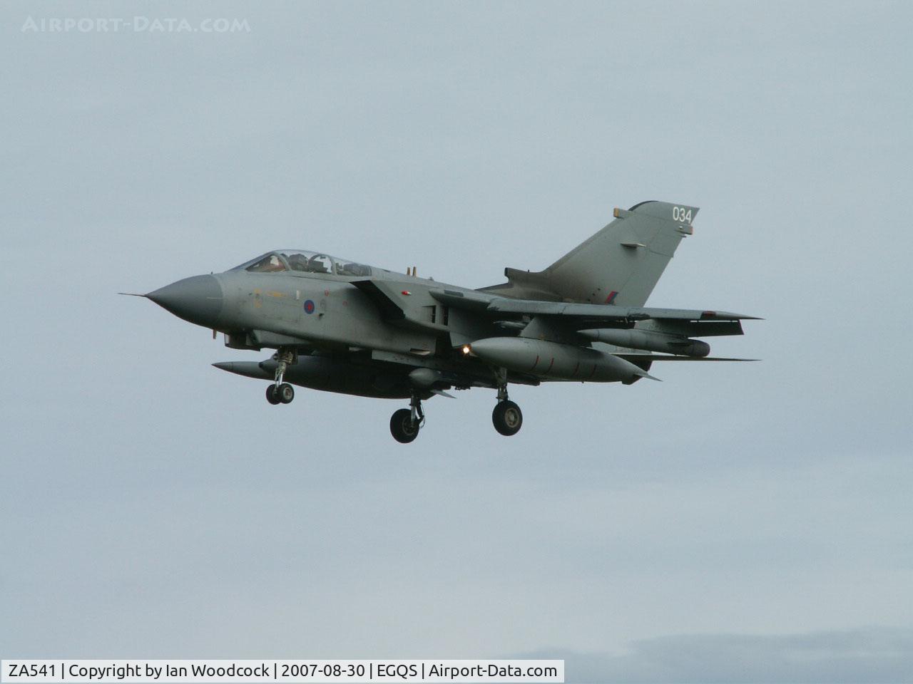 ZA541, 1981 Panavia Tornado GR.4 C/N 048/BT014/3025, BAe Panavia Tornado GR.4T/Royal Air Force/RAF Lossiemouth