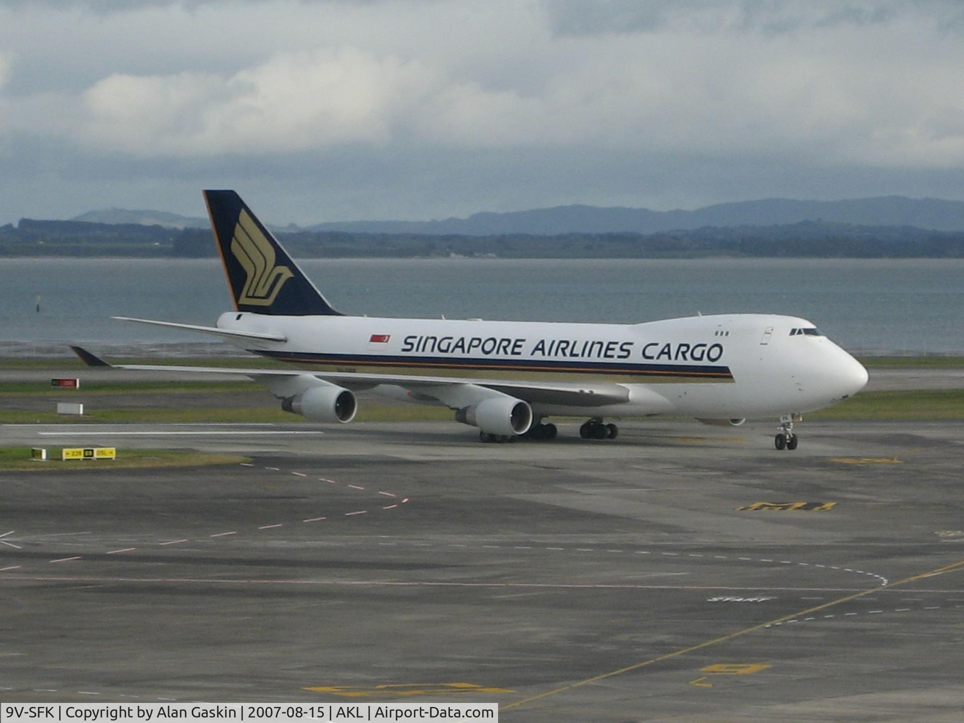 9V-SFK, 1997 Boeing 747-412F/SCD C/N 28023, In Auckland