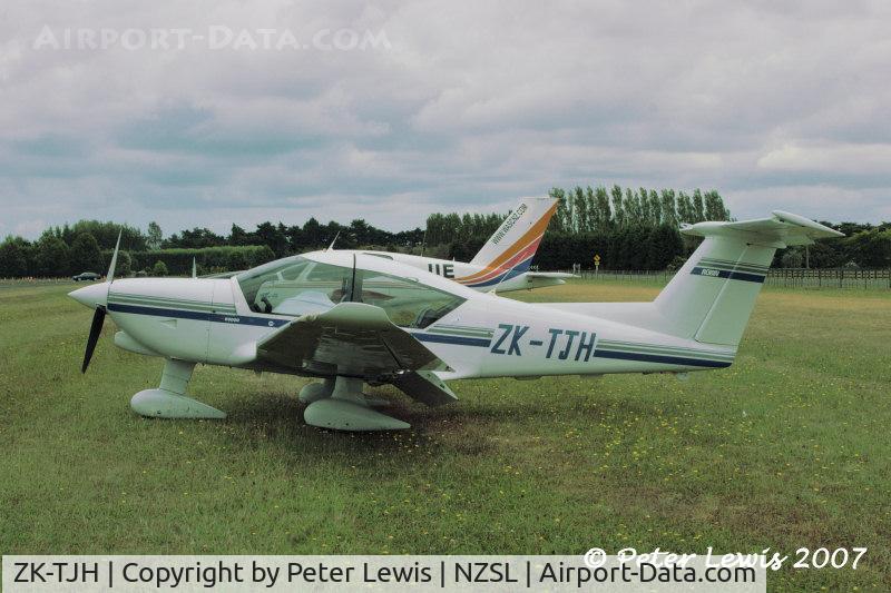 ZK-TJH, 1993 Robin R-3000-160 C/N 164, T J Harrison, Auckland