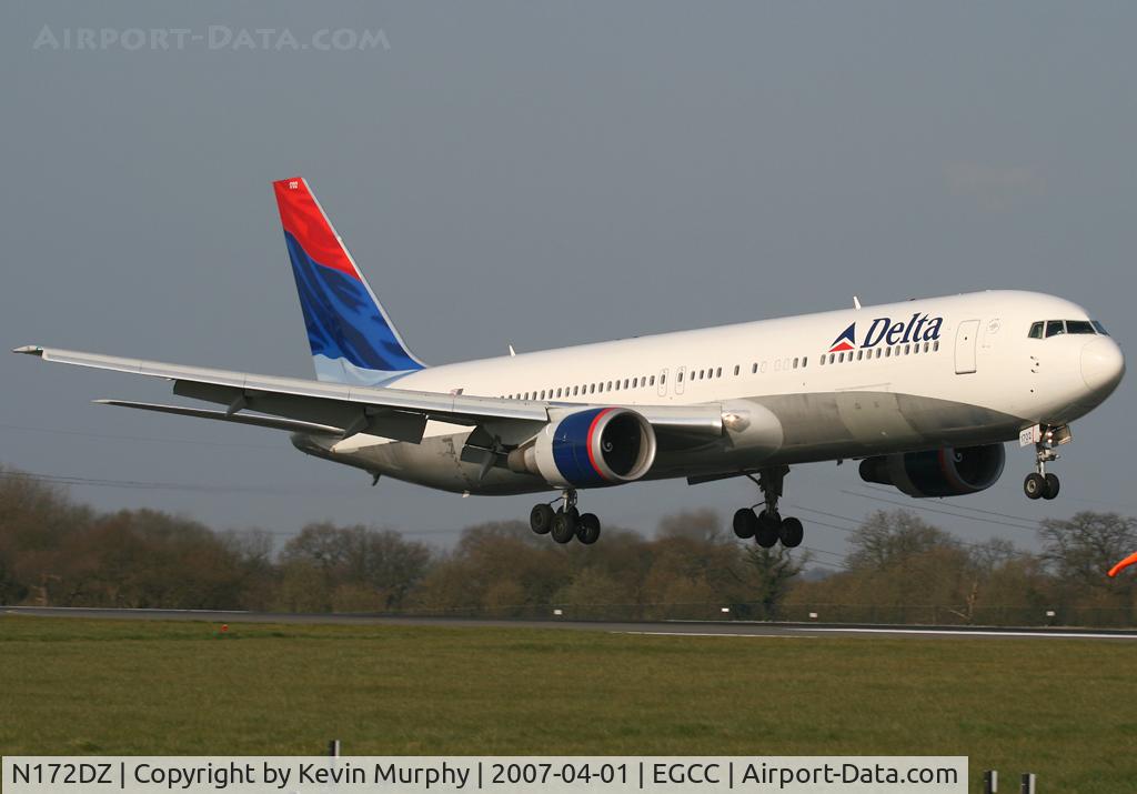 N172DZ, 1998 Boeing 767-332 C/N 29691, Delta 767