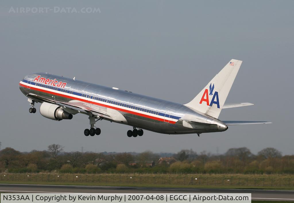 N353AA, 1988 Boeing 767-323 C/N 24034, Nice looking AA