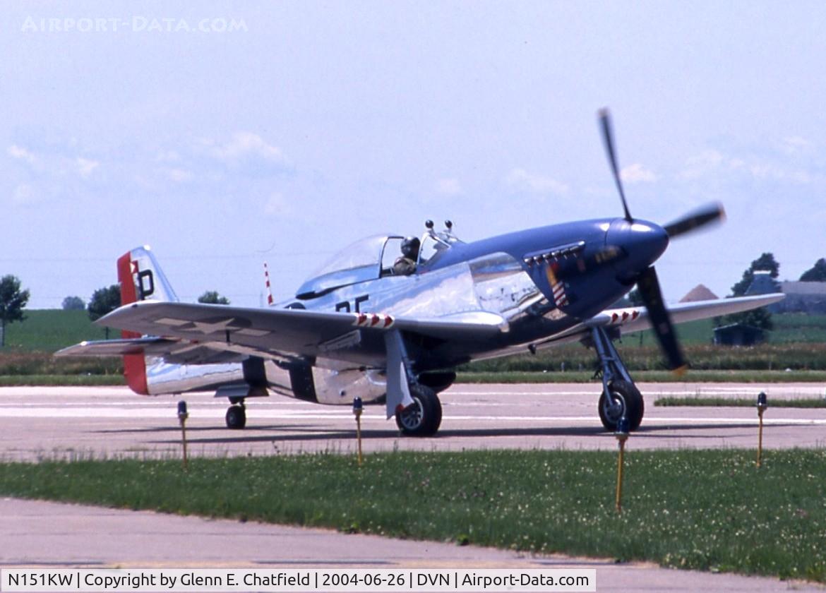 N151KW, 1962 North American P-51D Mustang C/N 44-74813, P-51D at the Quad Cities Air Show