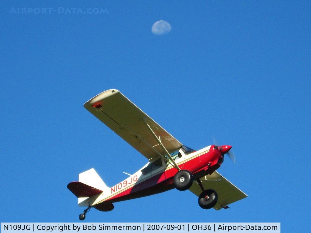 N109JG, 2004 American Champion 8GCBC Scout C/N 459-2004, Departing the breakfast fly-in at Zanesville, OH (Riverside)