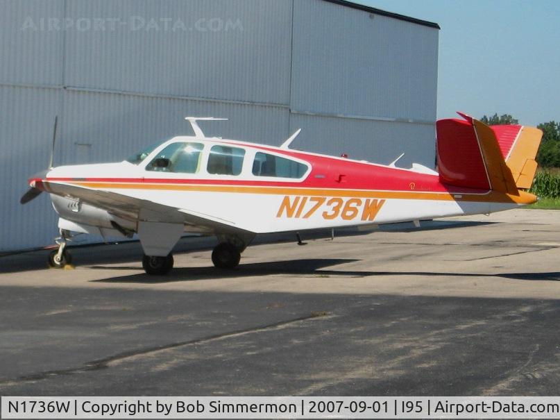N1736W, 1972 Beech V35B Bonanza C/N D-9403, On the ramp in Kenton, OH