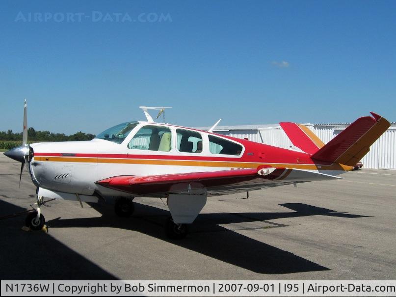 N1736W, 1972 Beech V35B Bonanza C/N D-9403, On the ramp in Kenton, OH