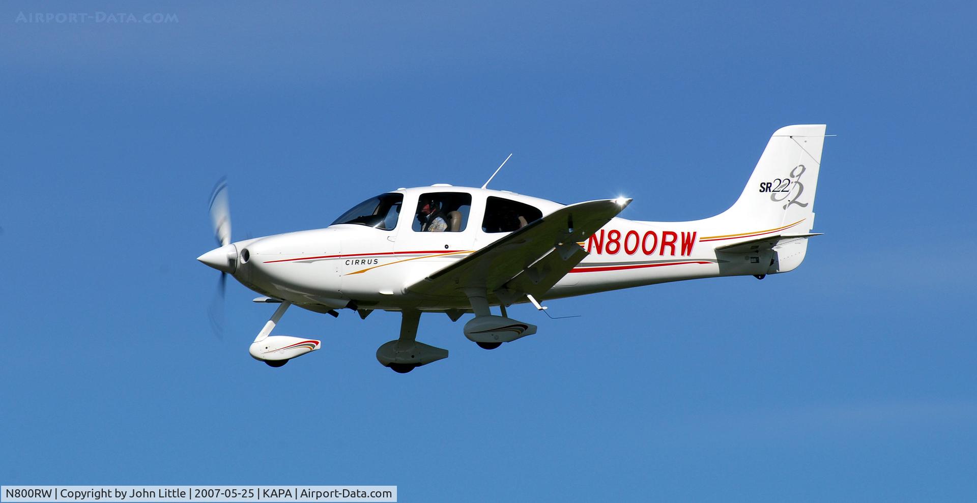 N800RW, 2005 Cirrus SR22 G2 C/N 1266, Approach to 17L from Arapahoe Rd & Peoria