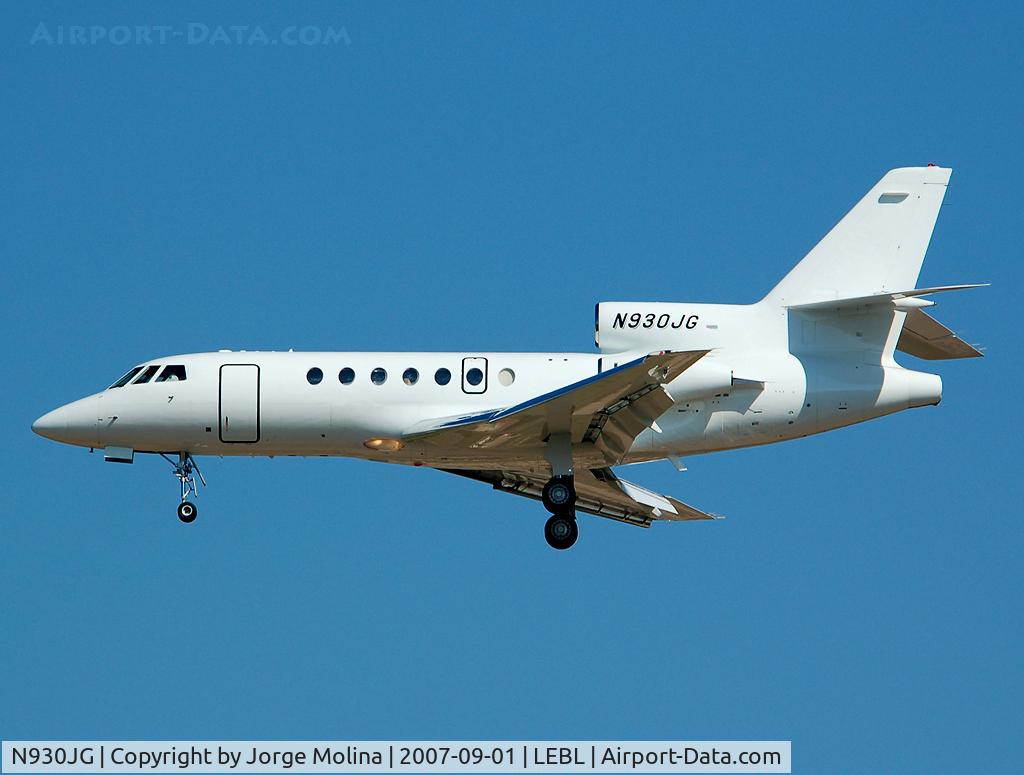N930JG, 1993 Dassault Mystere Falcon 50 C/N 230, On short final RWY 25R.