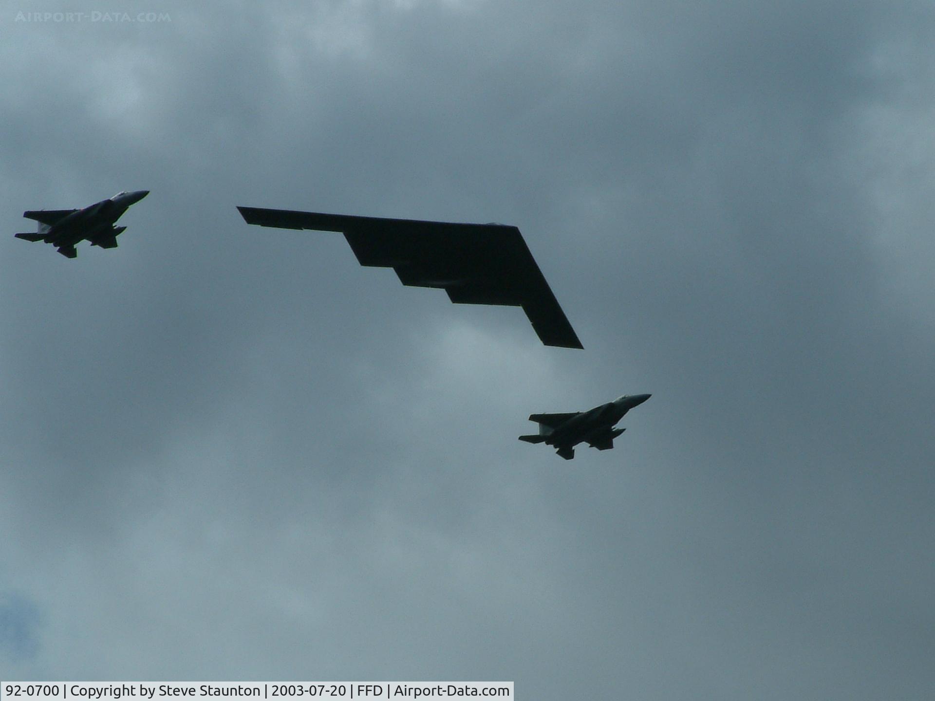 92-0700, 1992 Northrop Grumman B-2A Spirit C/N 1017/AV-17, Royal International Air Tattoo 2003
