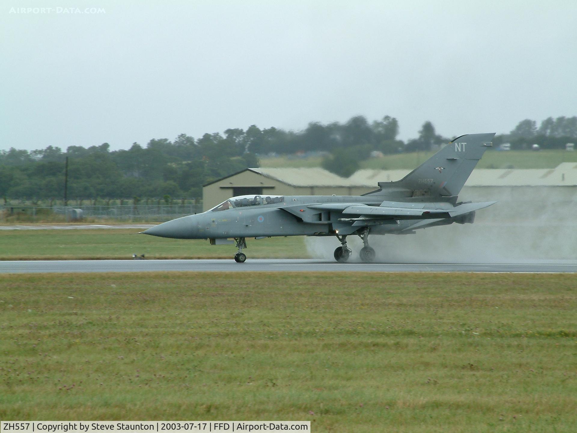 ZH557, 1993 Panavia Tornado F.3 C/N 927/AT049/3468, Royal International Air Tattoo 2003