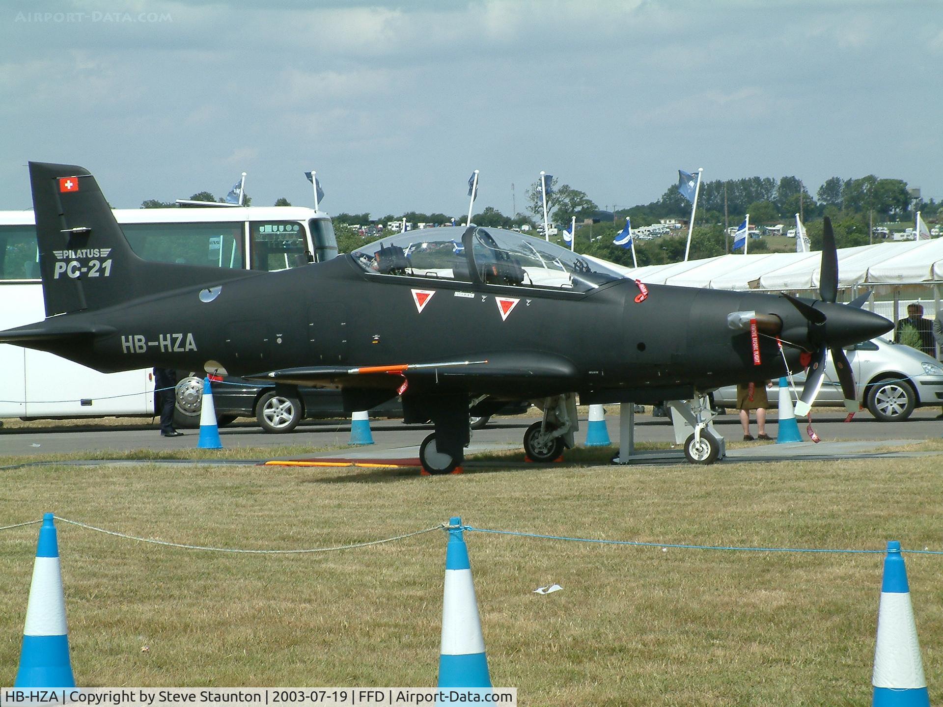 HB-HZA, 2002 Pilatus PC-21 C/N P01, Royal International Air Tattoo 2003