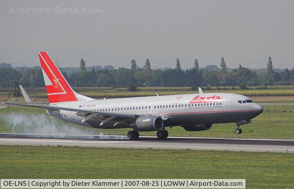 OE-LNS, 2005 Boeing 737-8Z9 C/N 34262, Austrian B 737 in color ex Lauda
